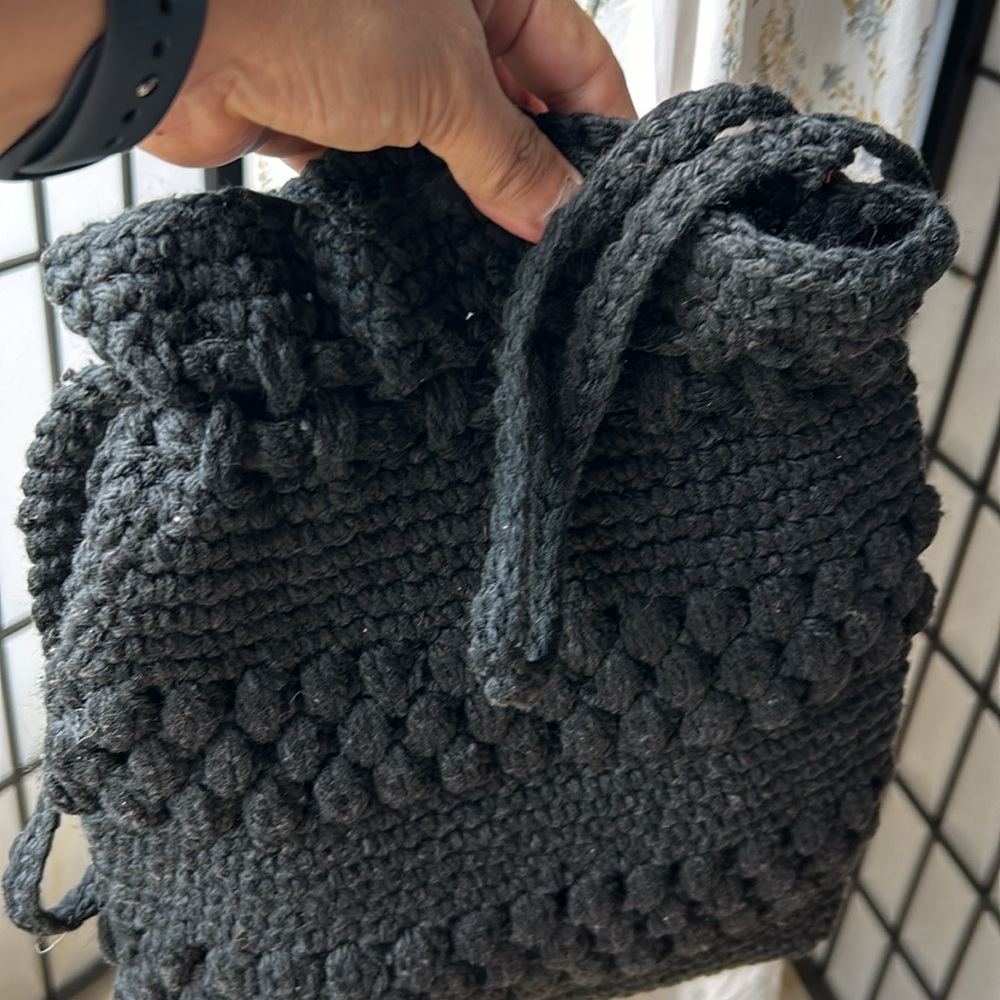 Crocket hand bag - Picture 3 of 7